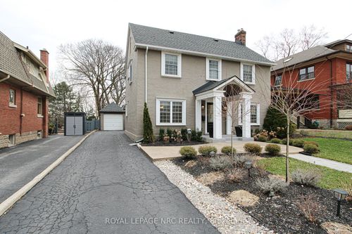 15 South Drive, St Catharines, ON, L2R4T9 | Card Image