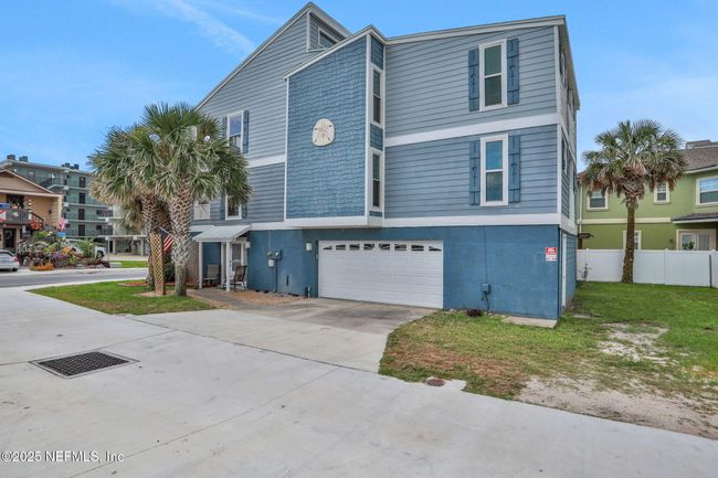 724 1 St St S, Home with 5 bedrooms, 5 bathrooms and null parking in Jacksonville Beach FL | Image 7