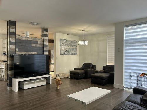3065 N 36th Ave, Hollywood, FL, 33021-3060 | Card Image