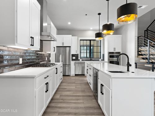 60 Ski Idlewild Rd, Winter Park, CO, 80482-5329 | Card Image