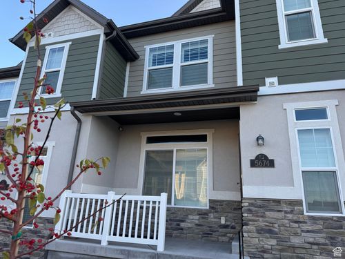5674 W Pelican Ridge Ln, West Valley City, UT, 84118-5164 | Card Image