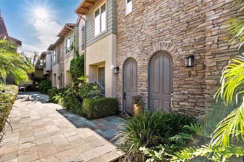 14-1056 Paseo La Jolla, La Jolla, CA, 92037 | Card Image