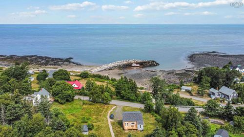 866 Brinton Rd, Paradise, NS, B0S1R0 | Card Image