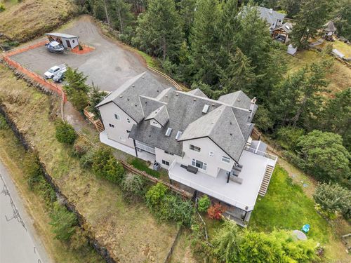 3965 Hi-Mount Dr, Victoria, BC, V9C3X9 | Card Image