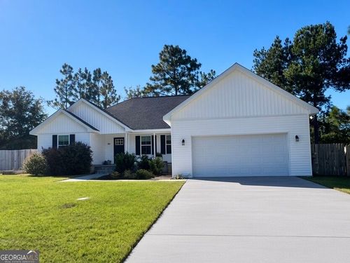 61 Esther Way, Jesup, GA, 31545-6615 | Card Image