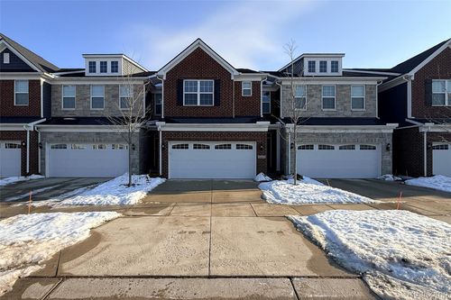 43635 Chancellor Ln, Novi, MI, 48375-3012 | Card Image