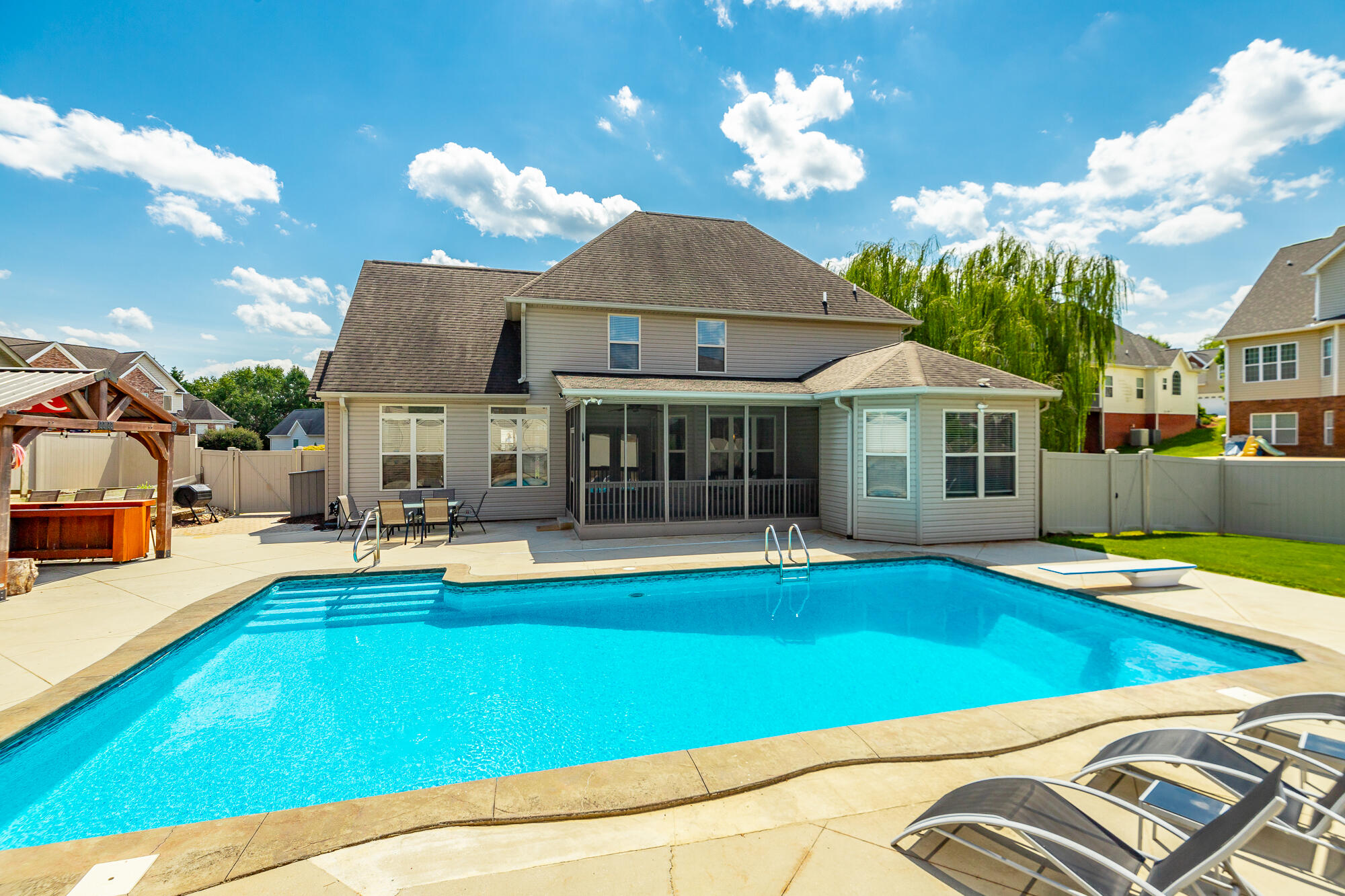 Broken Elm Ln, Apison, TN 37302