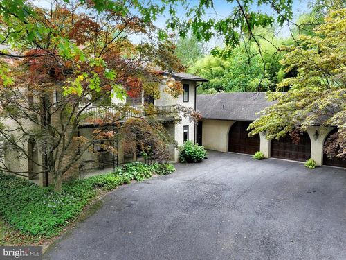 607 Gouglersville Rd, READING, PA, 19608-8729 | Card Image