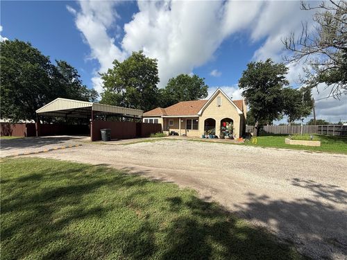 1805 W Highway 21, Caldwell, TX, 77836-1028 | Card Image