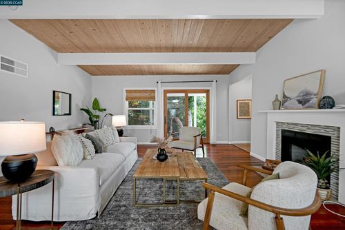 2448 Diane Dr, El Sobrante, CA, 94803-3210 | Card Image