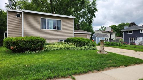 1404 City View Ct Ne, Rochester, MN, 55906-4361 | Card Image