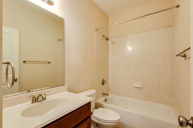 Full Bathroom 3 on 1st Floor | Image 32