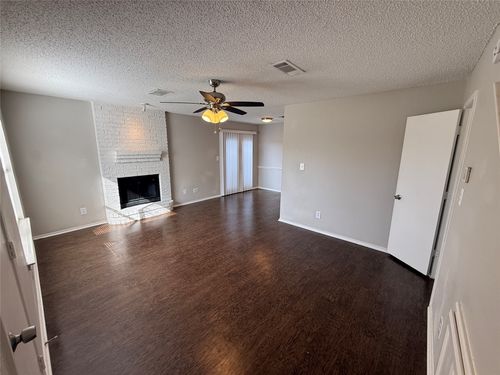 apt-c-5908 Holiday Ln, North Richland Hills, TX, 76180-6158 | Card Image