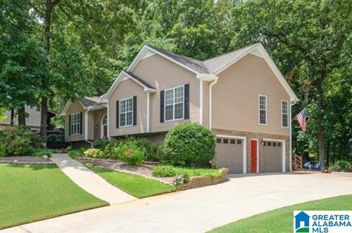 104 Forest Hills Cir, Alabaster, AL, 35007-4518 | Card Image
