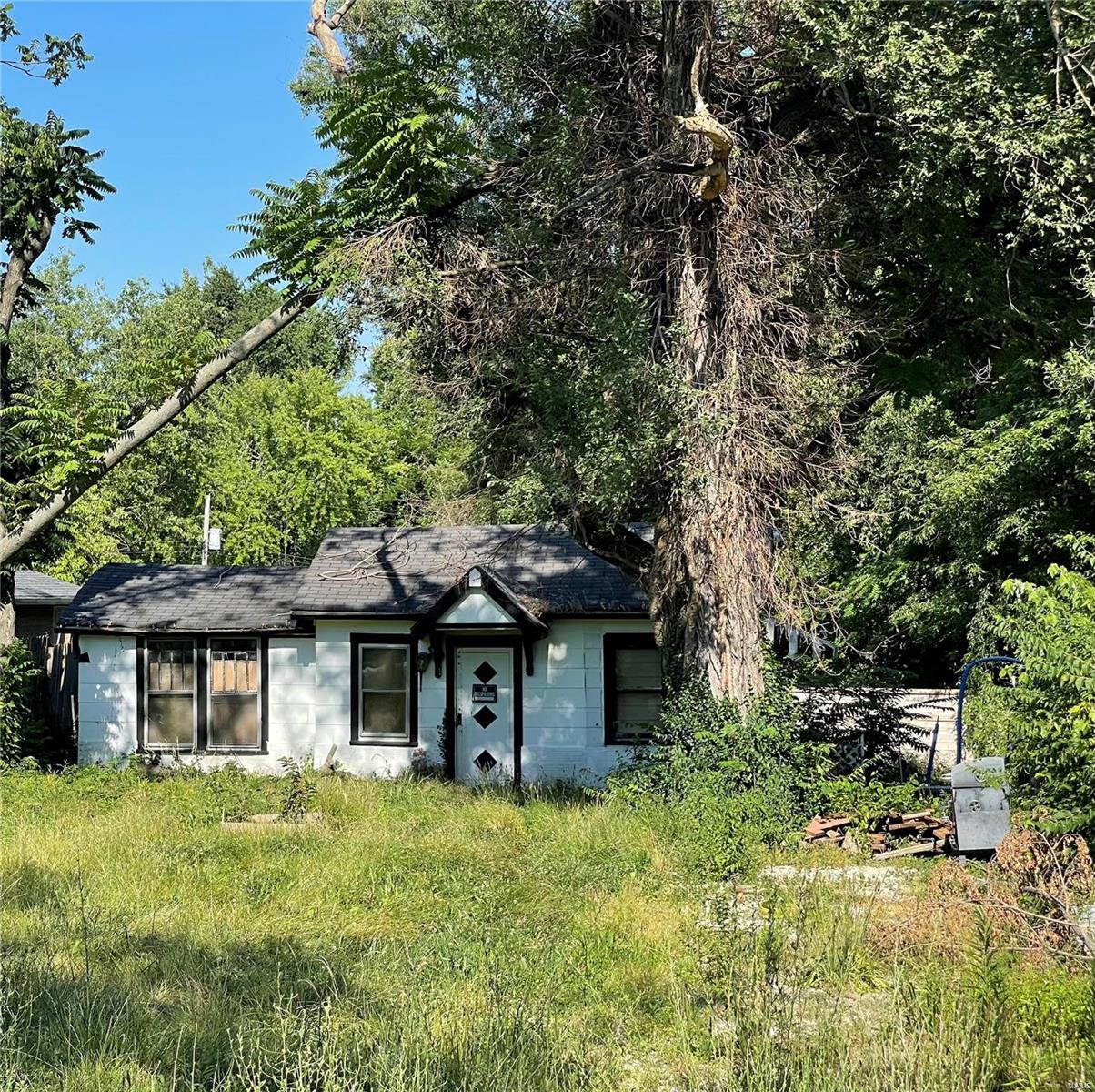 Imperial Dr, Saint Louis, MO 63136