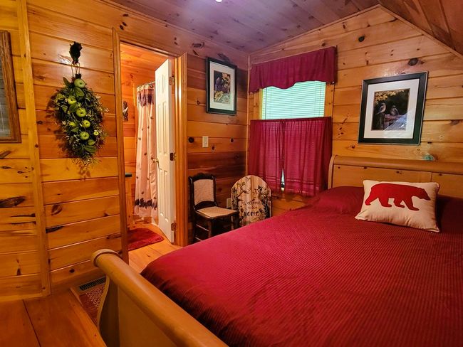 140 Treehouse Trl, Home with 2 bedrooms, 2 bathrooms and null parking in Murphy NC | Image 28