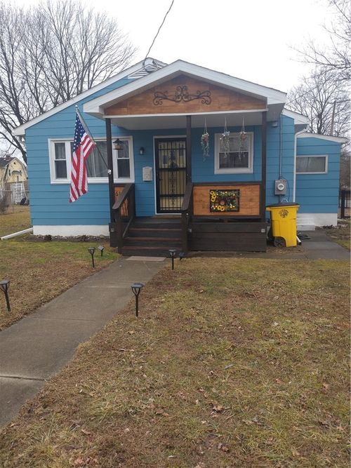 615 Chester St, Elmira, NY, 14904-1639 | Card Image