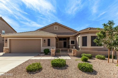 8039 W Clara Ln, Peoria, AZ, 85382-5411 | Card Image
