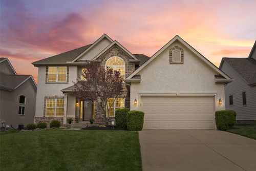 803 Covered Bridge Dr, Delaware, OH, 43015-3193 | Card Image