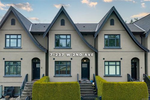 7-237 Second Ave W, Qualicum Beach, BC, V9K2S5 | Card Image