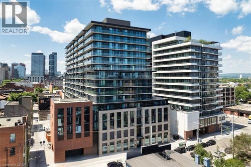 {{alt}} | Card Image