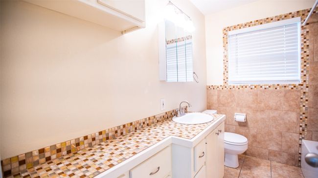 2312 Devonshire Dr, House other with 3 bedrooms, 1 bathrooms and 2 parking in Austin TX | Image 13