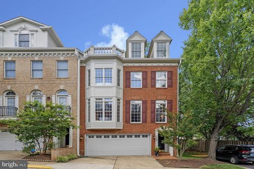 35-7740 Legere Ct, MCLEAN, VA, 22102-4791 | Card Image