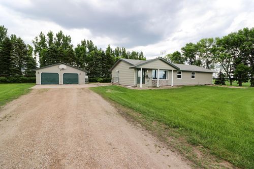 1320 9th Ave Ne, Thompson, ND, 58278-9230 | Card Image