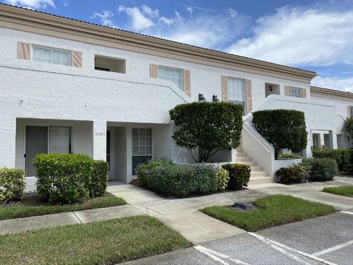 15-5205 Wedgewood Ln, SARASOTA, FL, 34235-7021 | Card Image