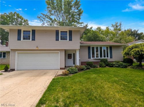 30223 Chatham Point Dr, Bay Village, OH, 44140-1706 | Card Image