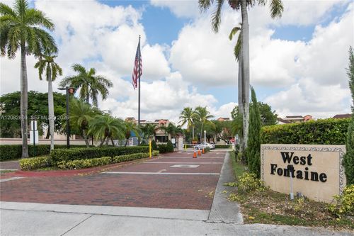 109-5-10241 Nw 9th Street Cir, Miami, FL, 33172-6636 | Card Image