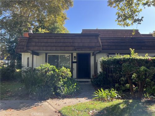 10416 Larwin Ave, Chatsworth, CA, 91311 | Card Image