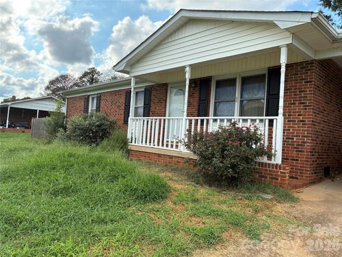 6102 Len Dr, Shelby, NC, 28152-9066 | Card Image