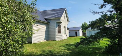 1800 Ellis Avenue, Ashland, WI, 54806 | Card Image