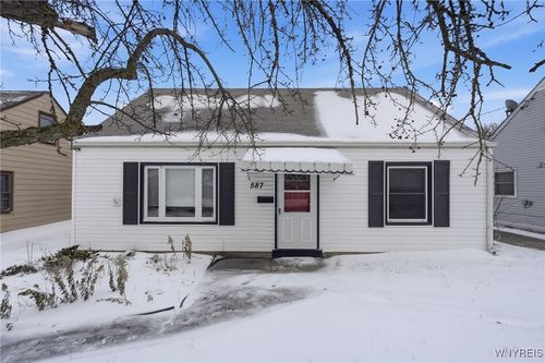 587 Loretta St, Tonawanda, NY, 14150-8713 | Card Image