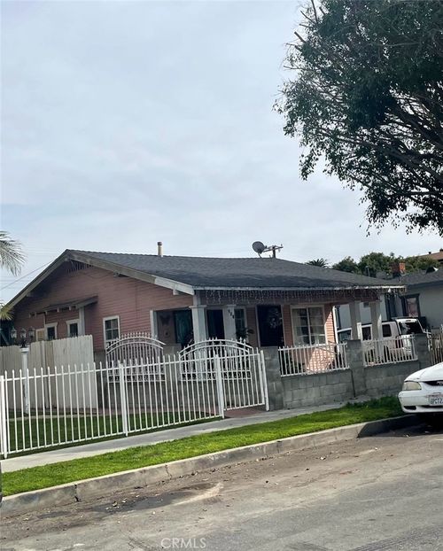 916 Gardenia Ave, Long Beach, CA, 90813-5124 | Card Image
