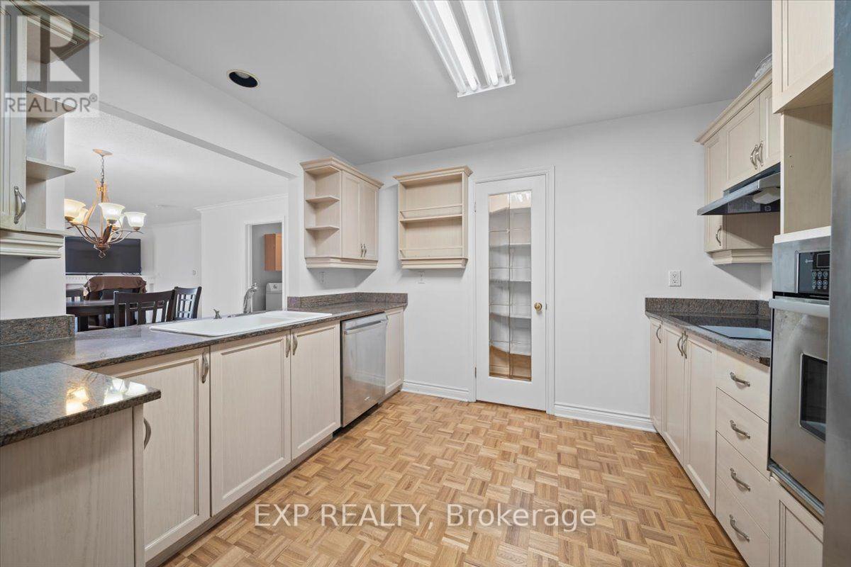 Residential Lease in Russell 5