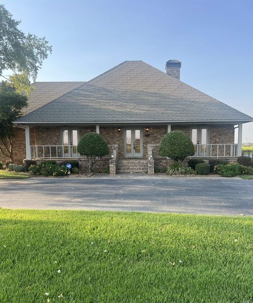 1902 E Schafer Rd, Lonoke, AR, 72086-9237 | Card Image