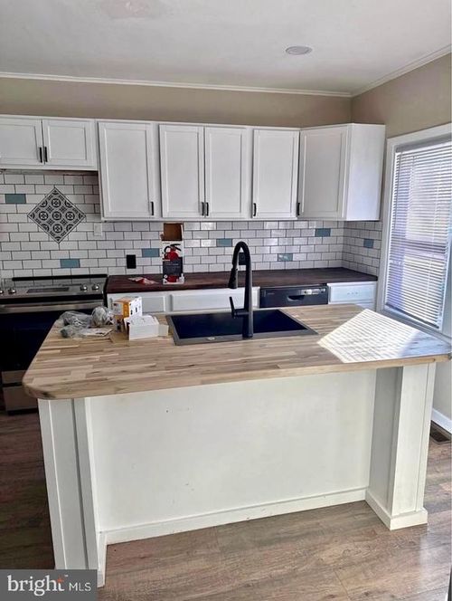 1 Sussex, Ewing, NJ, 08638 | Card Image