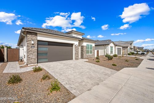 10544 W Harmony Ln, Peoria, AZ, 85382-2757 | Card Image