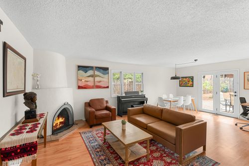 1911 Thomas Ave, Santa Fe, NM, 87505-5447 | Card Image