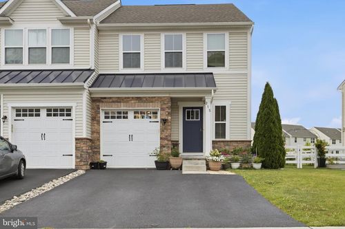 215 Felix Dr, NEWARK, DE, 19713-3839 | Card Image