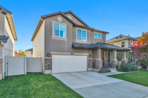 1066 Bellingham Ct, North Salt Lake, UT, 84054-5008 | Card Image