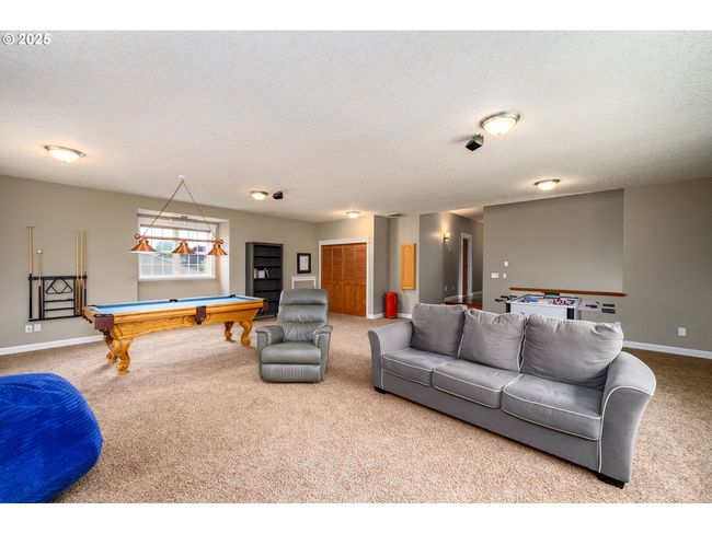 2351 Nw Pinehurst Dr, House other with 5 bedrooms, 3 bathrooms and 3 parking in McMinnville OR | Image 32