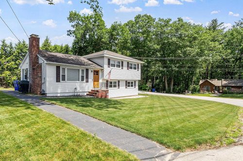 1 Hemlock St, Hudson, NH, 03051-4722 | Card Image