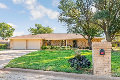 5506 Cedar Creek Dr, Snyder, TX, 79549-6127 | Card Image