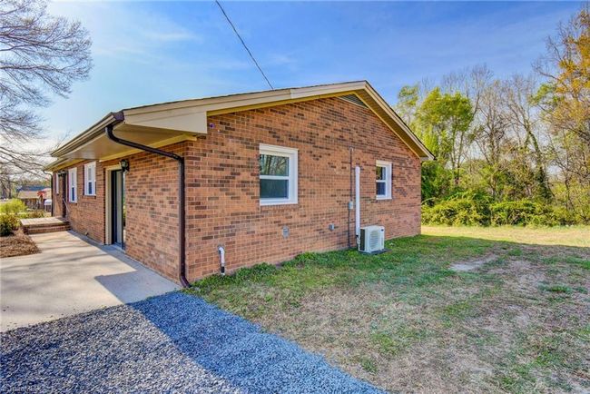 211 Riverside Cir, House other with 3 bedrooms, 1 bathrooms and null parking in Eden NC | Image 34