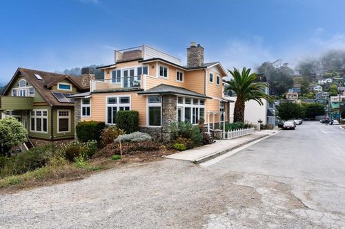 1207 Danmann Ave, Pacifica, CA, 94044 | Card Image