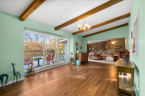 103 Rainbow Dr, Sleepy Hollow, IL, 60118-1712 | Card Image