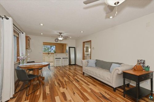 2862 Wellington St, Duluth, MN, 55806-1463 | Card Image
